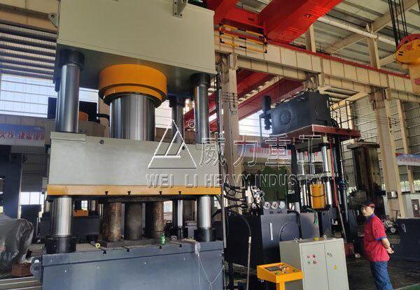 復(fù)合材料建筑模板液壓機(jī)